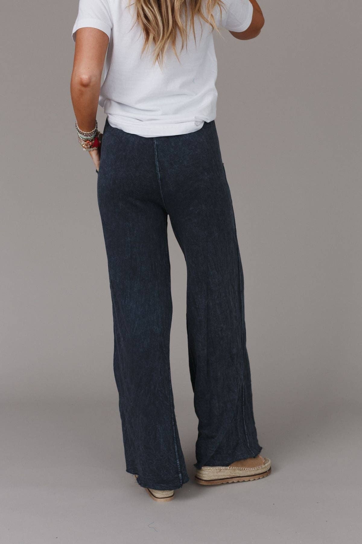 Robin Wide Leg Pant - Navy (S-XL)