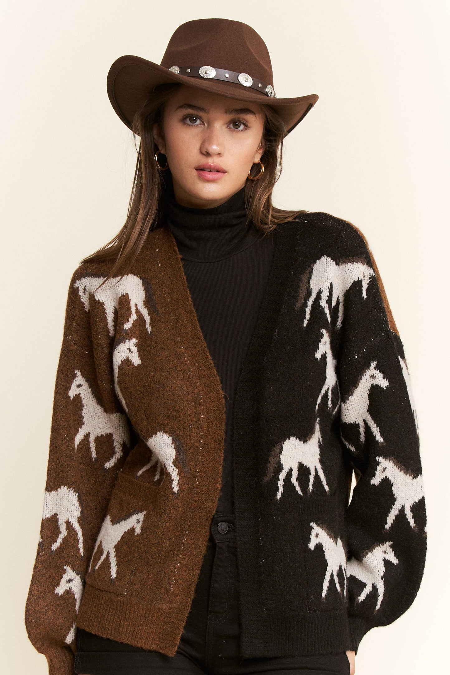 Two Tone White Horse Cardigan (S-2XL)