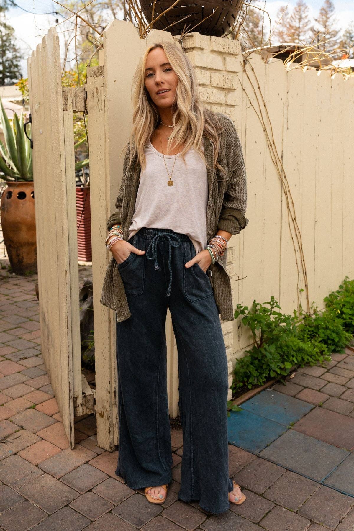 Robin Wide Leg Pant - Navy (S-XL)